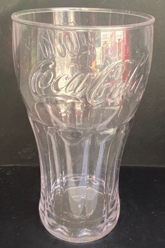 58270-5 coca cola plastic drinkbeker.jpeg